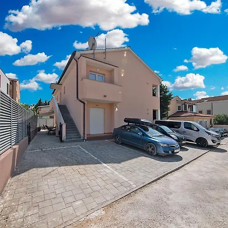 Διαμέρισμα Apartmensts Arsen 928