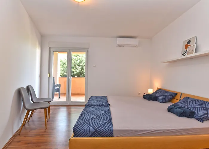 Apartmensts Arsen 928 Πούλα