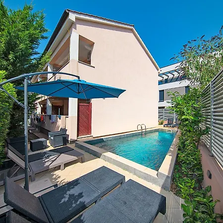 Apartmensts Arsen 928 Apartament Pula