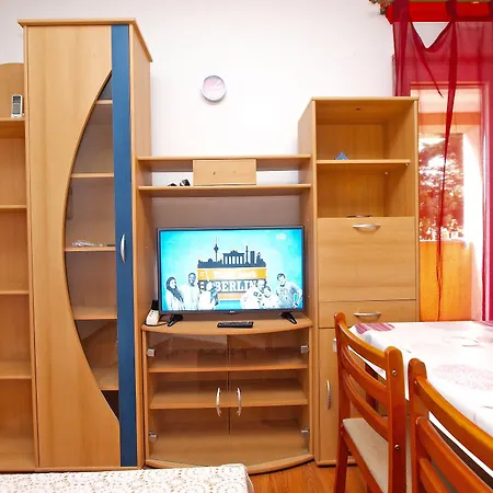 Apartmensts Arsen 928 Апартаменти Пула