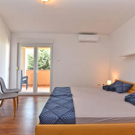 Apartmensts Arsen 928 Pola