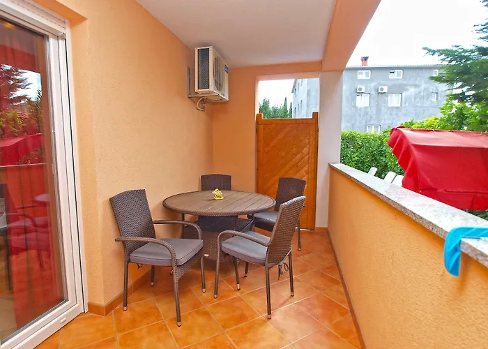 Apartmensts Arsen 928 *